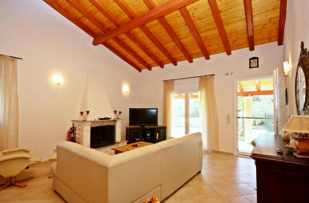 Villa Spiti Ute Makrades Luaran gambar